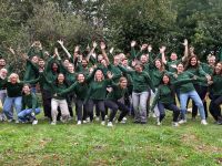 Das Team von traceless materials feiert den Erfolg der jüngsten Finanzierungsrunde.